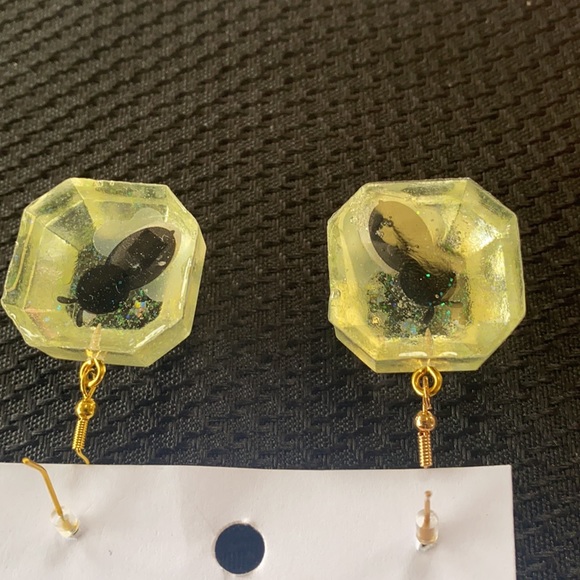 Earrings - Picture 2 of 2